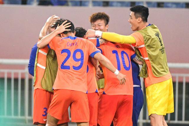 媒体人：李祥波出身于NBL联赛如今以国手之姿重返NBL也算一段佳话
